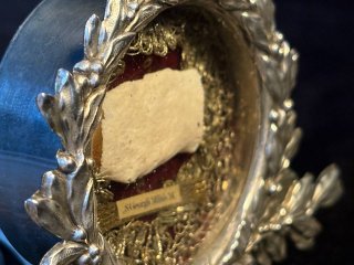 Ex Ossibus – Rare 19th-Century Pure Silver Reliquary with Relic of ...