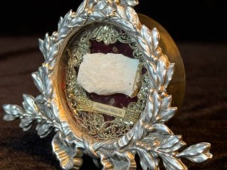 Ex Ossibus – Rare 19th-Century Pure Silver Reliquary with Relic of ...