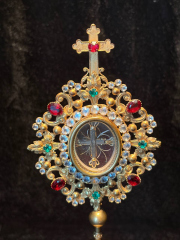 Large Relic of the True Cross